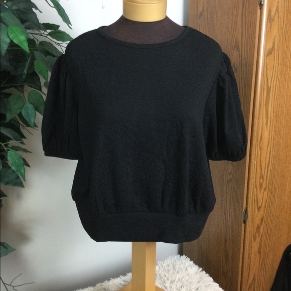 So XL puffed short sleeve cut out back top black - Picture 1 of 13